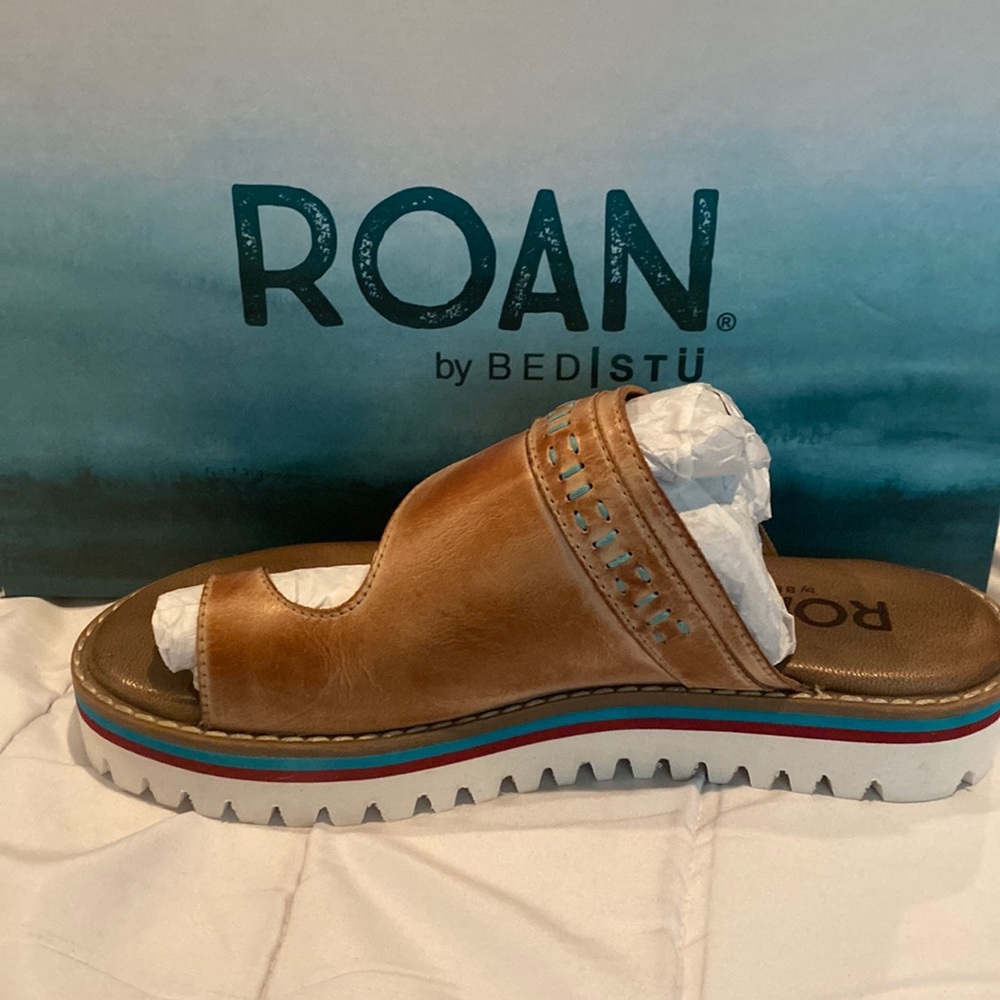 ROAN sandals by Bed Stu
